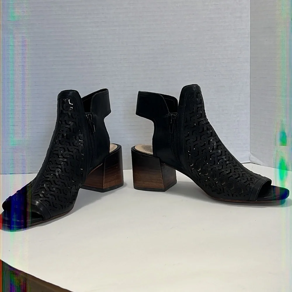 Vince Camuto Sternat “shooties”.